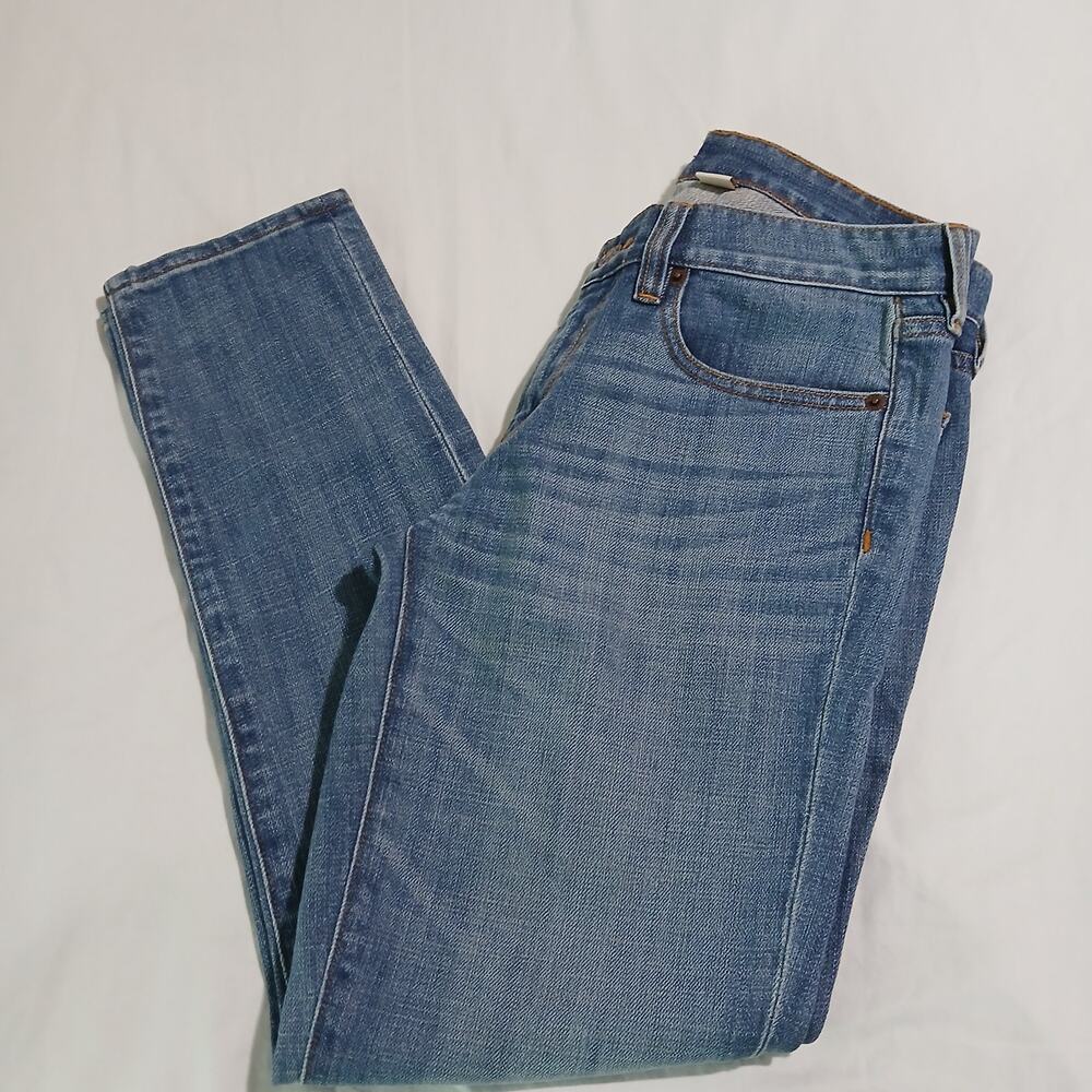 J.Crew Stretch size 28 cotton spandex blend Medium wash denim jeans straight leg